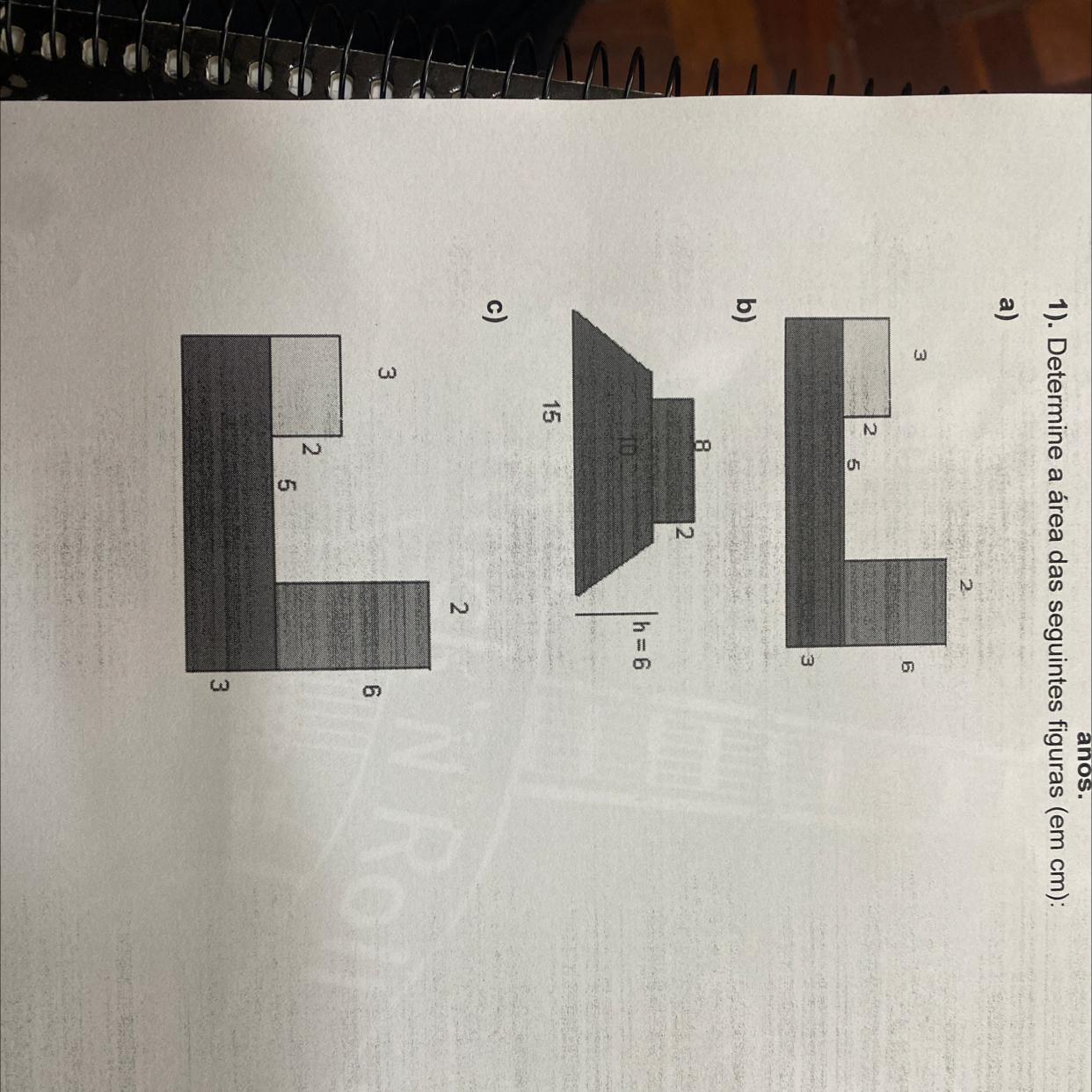 Determine A Rea Das Seguintes Figuras Em Cm