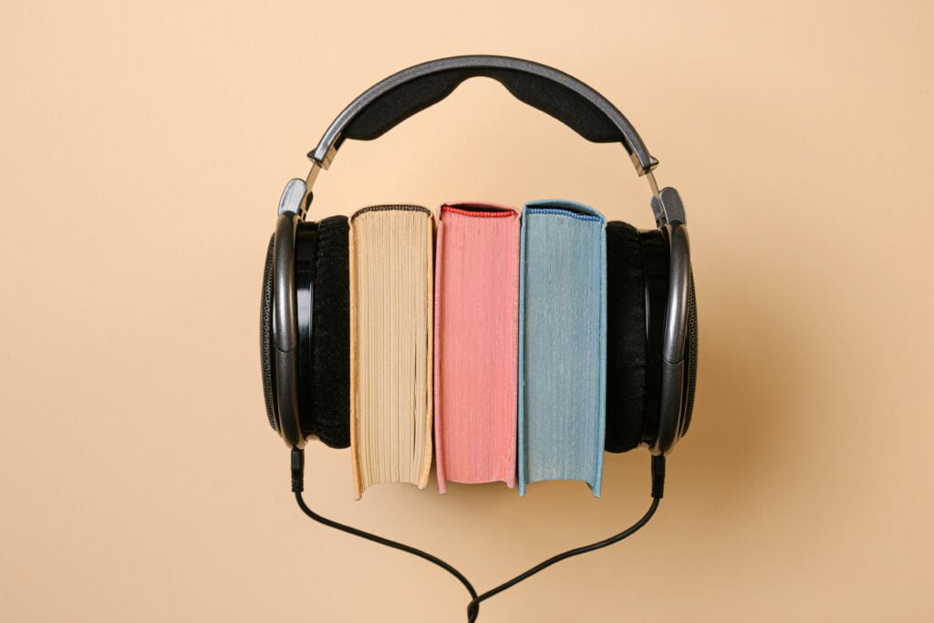 Imagem ilustrativa sobre o assunto de estudar ouvindo música.